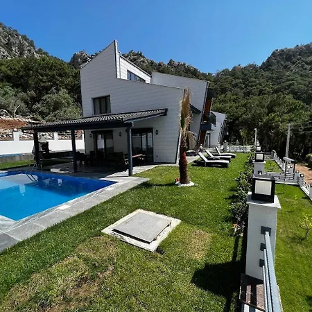Black Pearl Private Luxury With Pool & Sea View Villa *